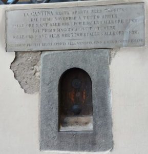 Buchetta del vino di Via delle Belle Donne